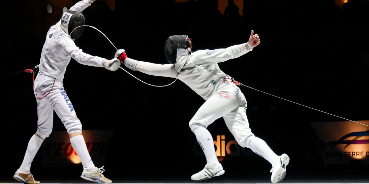 Fencers fighting eachother