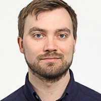 Alt=